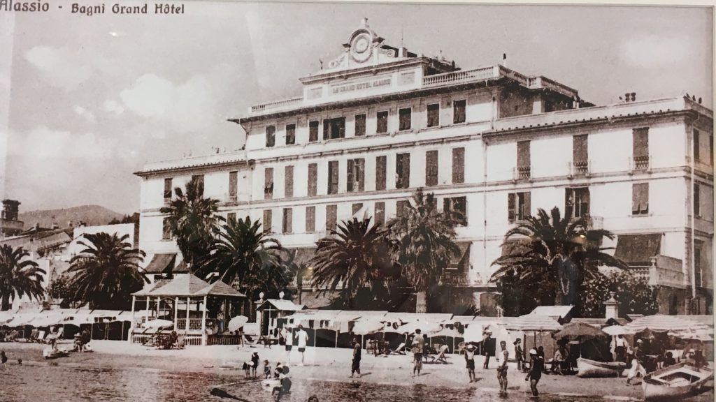 Grand Hotel Alassio - Romanschauplatz zu "Marina, Marina"
